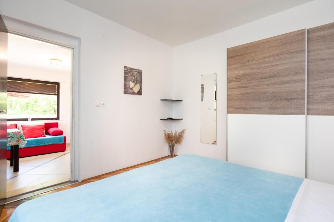 Apartment Linda เวอร์บนิค ภายนอก รูปภาพ