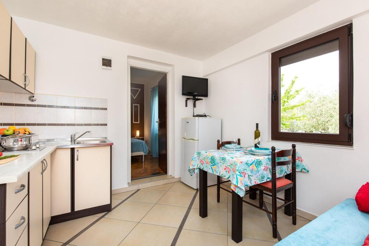 Apartment Linda เวอร์บนิค ภายนอก รูปภาพ